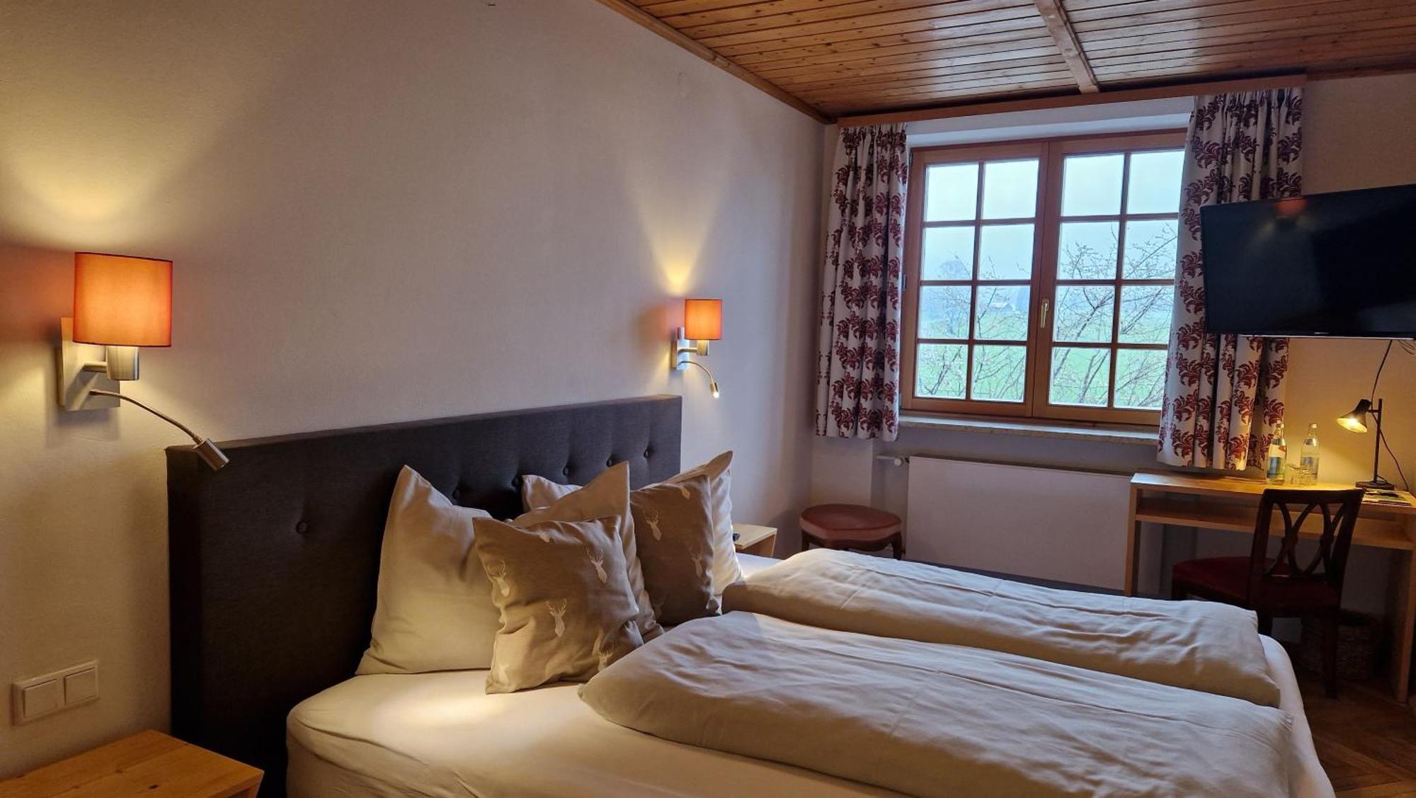 Hotel Landgasthof Alter Wirt ฟิชบาคเฮา ภายนอก รูปภาพ
