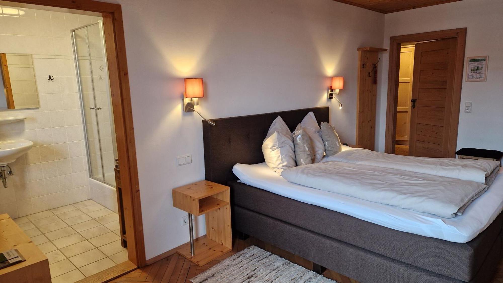 Hotel Landgasthof Alter Wirt ฟิชบาคเฮา ภายนอก รูปภาพ
